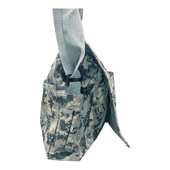 EastWest Diaper/Tote Bag Camo Design EUC - Picture 6 of 12